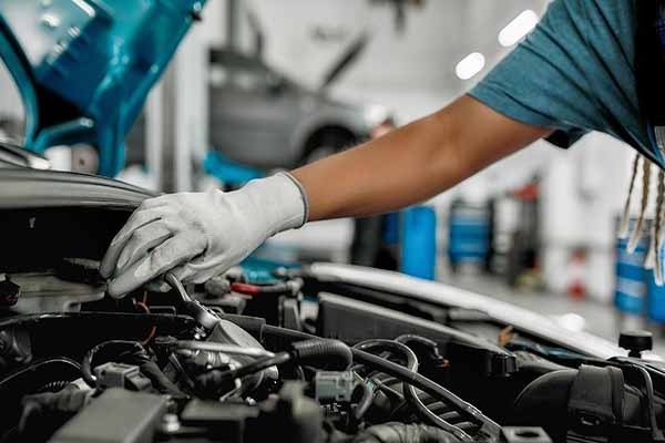 چطور یک مکانیک خوب برای کار در تعمیرگاه در کرج پیدا کنیم؟