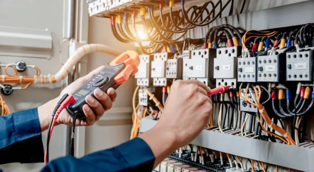 تعمیرات تابلو برق صنعتی در تهران