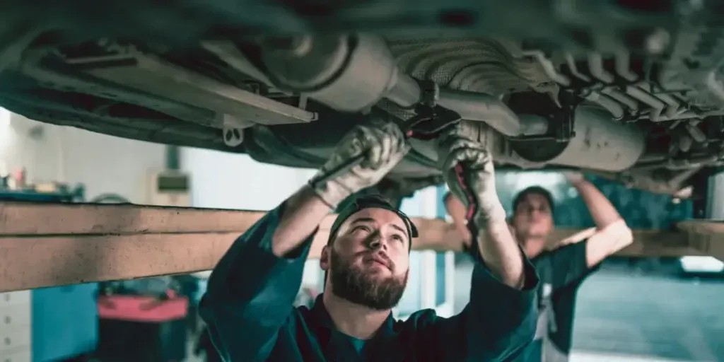 علت سوت کشیدن خودرو در زمان گاز دادن