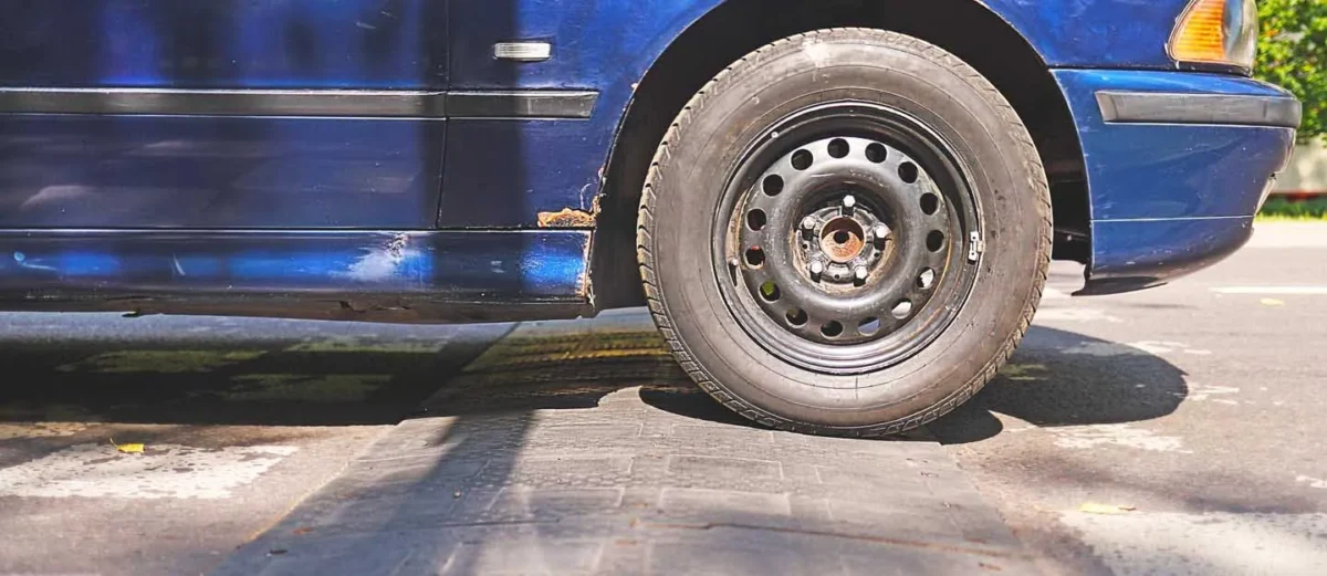 علت کوبش عقب ماشین در دست انداز