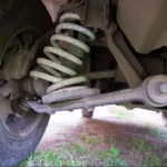 علت کوبش عقب ماشین در دست انداز