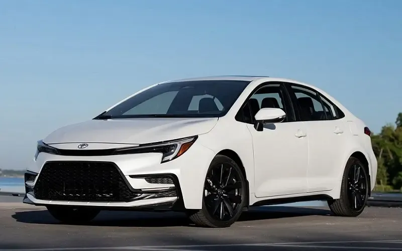 تویوتا کرولا