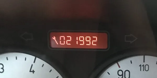 نحوه خاموش کردن چراغ سرویس پژو206،207،سمند،سورن،پژو پارس،دنا،ام وی ام