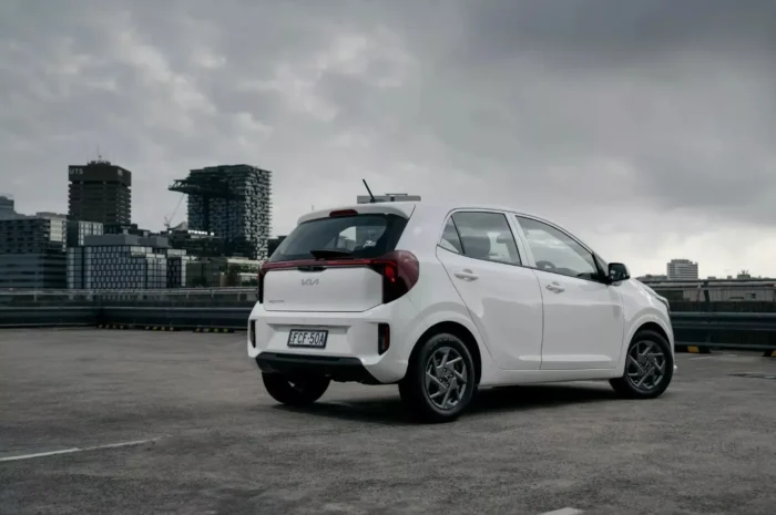 مشخصات خودرو کیا پیکانتو