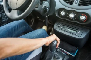 علت جا نرفتن دنده ماشین چیست؟