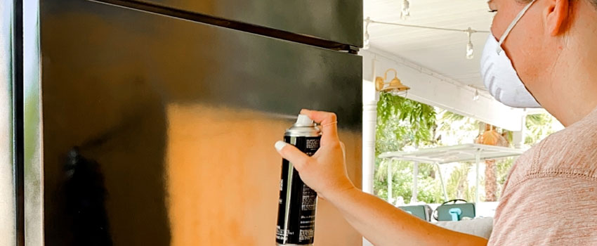 اسپری رنگ سفید صنعتی برای رنگ کردن یخچال