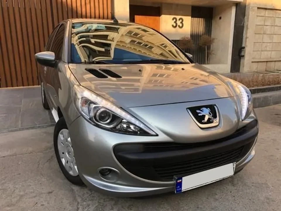 پژو 207 اتومات خوبه یا دنده ای