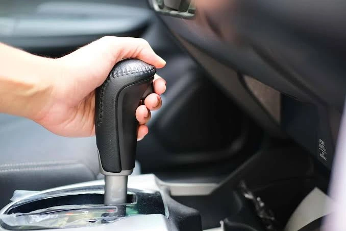 علت دیر عوض شدن دنده اتومات